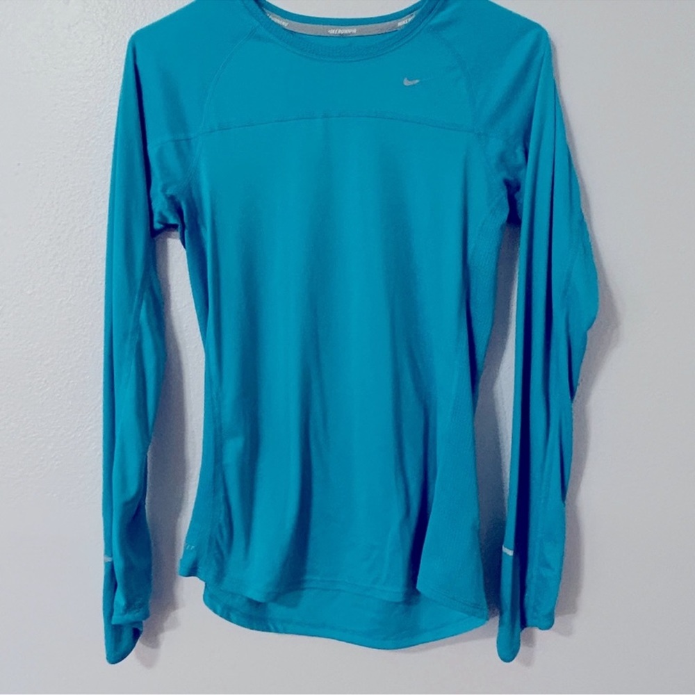 🩵Nike Runn’n Dry Fit Long Sleeve Tee Sz S